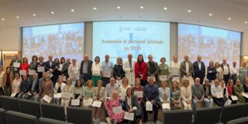 El departamento de salud de Valencia – Doctor Peset celebra un homenaje en honor a sus 129 profesionales jubilados en 2024