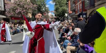 El desfile de Resurrección cierra la Semana Santa Marinera