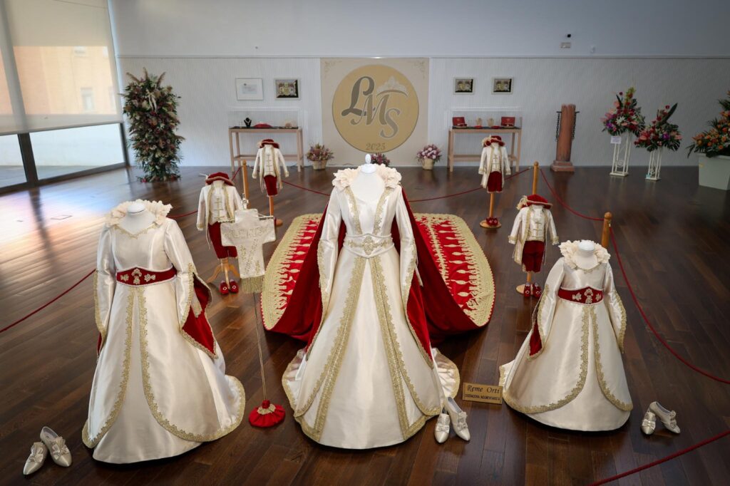 Lucia Mora, reina del Encuentro de la Semana Santa de Torrent desvela su vestido 8 WhatsApp Image 2025 04 16 at 17.44.18