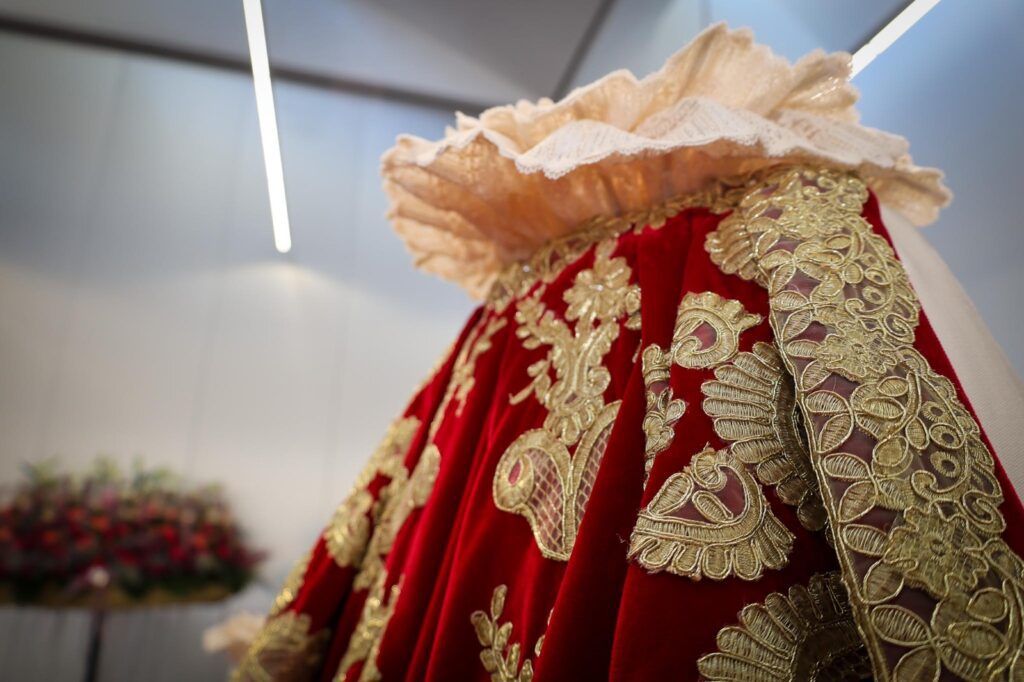 Lucia Mora, reina del Encuentro de la Semana Santa de Torrent desvela su vestido 5 WhatsApp Image 2025 04 16 at 17.44.21