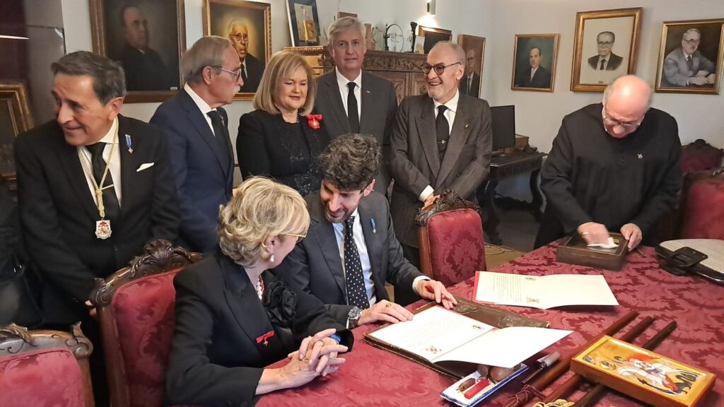 La processó de Sant Jordi recorre el cor del Cap i Casal 3 WhatsApp Image 2025 04 23 at 18.39.46