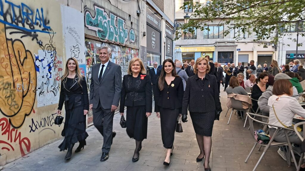 La processó de Sant Jordi recorre el cor del Cap i Casal 14 WhatsApp Image 2025 04 23 at 19.18.42