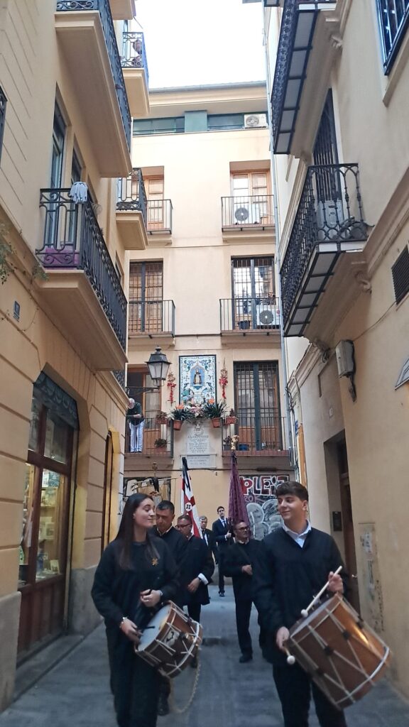 La processó de Sant Jordi recorre el cor del Cap i Casal 32 WhatsApp Image 2025 04 23 at 20.27.17