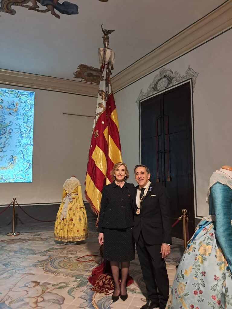 La processó de Sant Jordi recorre el cor del Cap i Casal 44 WhatsApp Image 2025 04 24 at 13.41.40