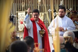 La bendición de las palmas y la solemne procesión del Domingo de Ramos abren la Semana Santa en Torrent 3 semana santa torrent2