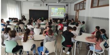 Charla sobre el "Camino francés a Santiago por Aragón" en Escuelas Pías de Jaca