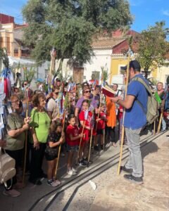 Emoción y devoción en la Procesión de la Virgen de los Desamparados del barrio de Nazaret en Valencia 4 500747407 18313410181229264 4782514972777479188 n