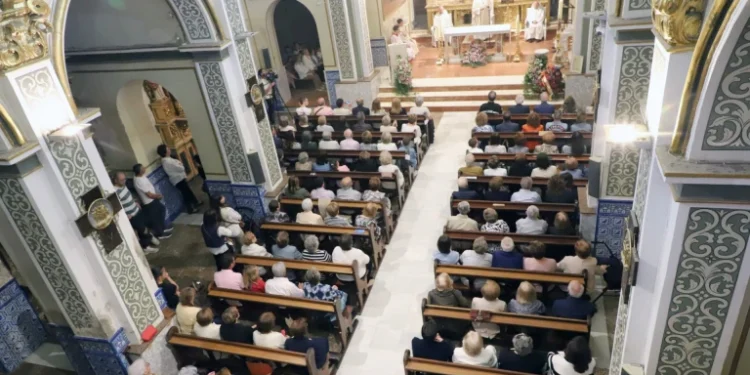 Reabre la parroquia de Picanya, en Valencia, tras ocho meses cerrada al culto por la trágica Dana 1 Reabre la parroquia de Picanya, en Valencia, tras ocho meses cerrada al culto por la trágica Dana