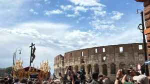 El coloso de Triana procesiona en la Ciudad Eterna 3 El coloso de Triana procesiona en la Ciudad Eterna