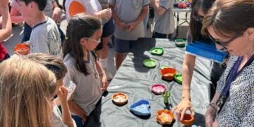 Escuelas Pías Malvarrosa celebra "Mercadillo Solidario"