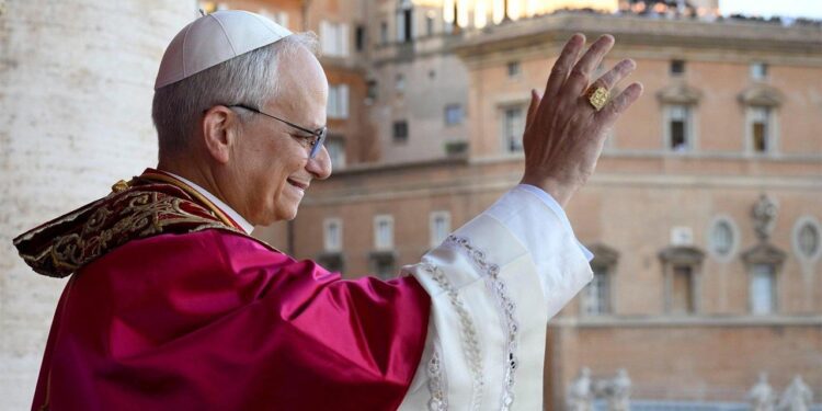 Biografía del nuevo Papa León XIV 1 Biografía del nuevo Papa León XIV