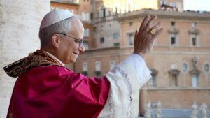 Inicio del Pontificado del Papa León XIV este Domingo en directo a traves de nuestra ventana directa al Vaticano 2 Papa Leon XIV 1 2
