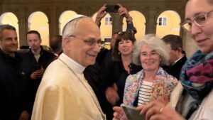 El Papa León XIV mantiene provisionalmente en sus cargos a los miembros de la Curia Romana 2 Papa Leon XIV 2