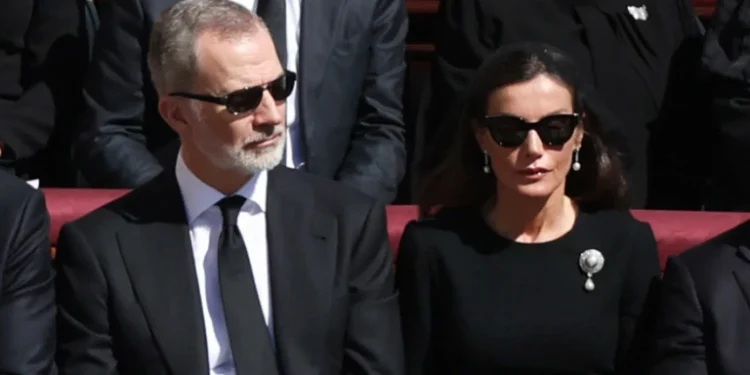 Los Reyes de España, Felipe VI y Letizia, asistirán este domingo, 18 de mayo, a la misa de inicio de Pontificado de León XIV