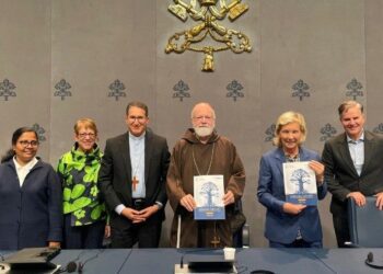 Comisión para la Protección de Menores ora por el cónclave