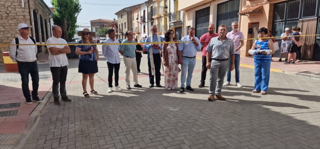 La Asociación Cultural El Camino del Santo Grial, presente en la XVIII Feria de Barracas 6 20250614 104301 Mediana