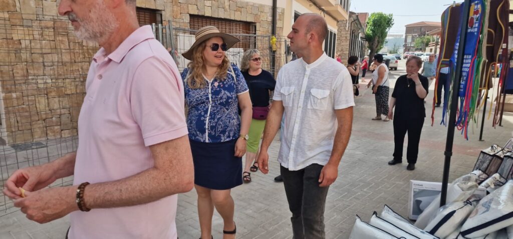 La Asociación Cultural El Camino del Santo Grial, presente en la XVIII Feria de Barracas 7 20250614 104643 Mediana