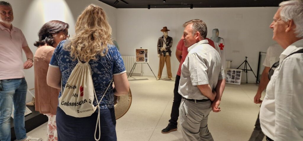 La Asociación Cultural El Camino del Santo Grial, presente en la XVIII Feria de Barracas 10 20250614 105641 Mediana