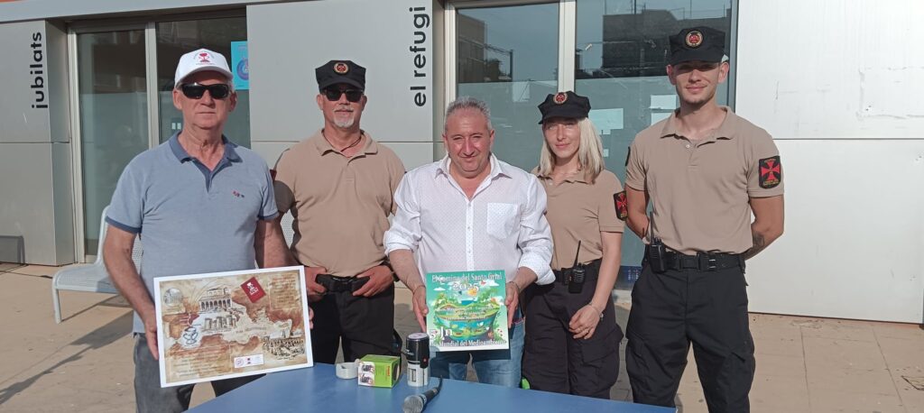 El Camino del Santo Grial une patrimonio y sostenibilidad en el Día Mundial del Medioambiente 7 5 JUN DIA MUNDIAL DEL MEDIOAMBIENTE EL CAMINO DEL SANTO GRIAL ALBERTO BAYARRI ALCALDE DE EMPERADOR CON LA GUARDIA