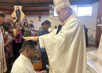 Benito Huerta Ordoño, recibió la Ordenación Diaconal, de manos de Monseñor Rafael Torres, obispo de la diócesis de Ensenada