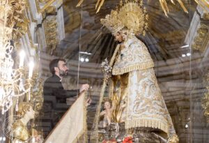 Besamanos sacerdotes 2024 4