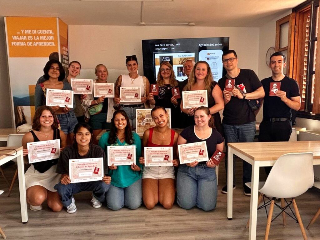 EUROACE en Valencia acoge la I Jornada de El Camino del Santo Grial con estudiantes de la Washington State University 5 I JORNADA EL CAMINO DEL SANTO GRIAL EUROACE DIPLOMAS ENTREGADOS