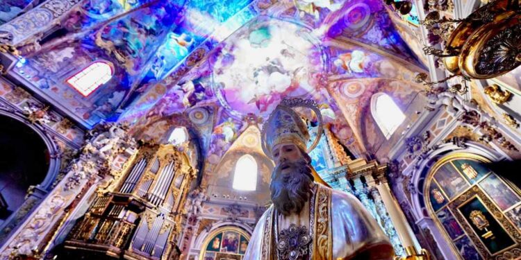 «La Luz de San Nicolás», una experiencia inmersa única que fusiona historia, arte y tecnología avanzada Desde el 1 de julio, en la iglesia de San Nicolás de Valencia