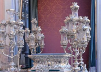 Nuevas andas para la imagen peregrina de la Virgen de los Desamparados sufragadas por la Hermandad de Seguidores