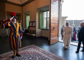 León XIV regresa al Vaticano despues de unos dias en Castel Gandolfo