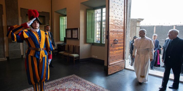 León XIV regresa al Vaticano despues de unos dias en Castel Gandolfo 1 León XIV regresa al Vaticano despues de unos dias en Castel Gandolfo