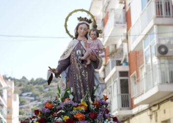 Cullera (Valencia) vive una jornada repleta de emoción y tradición por la Virgen del Carmen