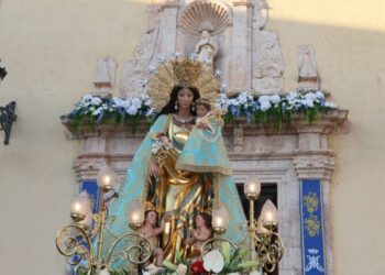 La imagen peregrina de la Virgen de los Desamparados visitó este fin semana Antella