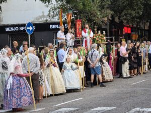 Celebración de San Cristóbal en Valencia, patrón de los conductores, en el barrio de la Trinidad, calle Alboraya 4 WhatsApp Image 2025 07 10 at 21.24.202