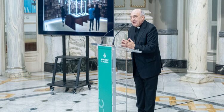 El Arzobispo de Valencia, ha asistido al acto de presentación de la museografía del futuro Centro de Interpretación del Santo Cáliz 1 El Arzobispo de Valencia, Mons. Enrique Benavent, ha asistido al acto de presentación de la museografía del futuro Centro de Interpretación del Santo Cáliz