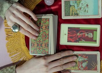 Exorcistas advierten sobre tendencia hacia el esoterismo y la magia en el turismo