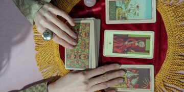 Exorcistas advierten sobre tendencia hacia el esoterismo y la magia en el turismo