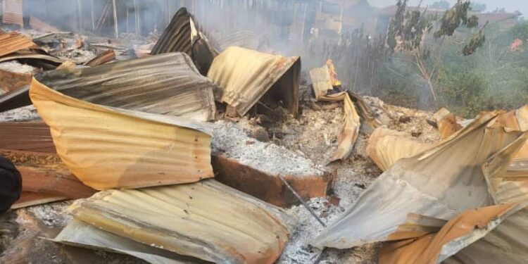 Masacre en el Congo: al menos 31 fieles asesinados durante vigilia de oración 1 Un grupo armado vinculado al Estado Islámico