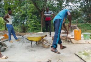 Parroquias de la Vall de Ayora (Valencia) ayudan a construir un tanque de agua en la República del Congo 3 Ayora Congo 4