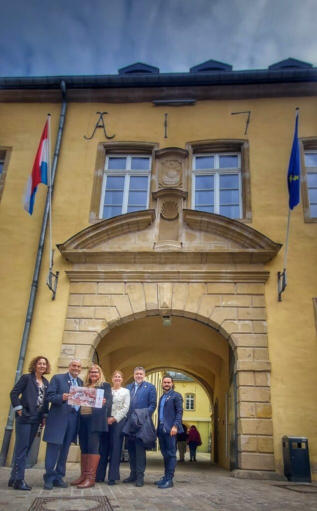 El Camino del Santo Grial logra una calificación “excelente” y se prepara para la certificación europea 3 Presentacion El Camino del Santo Gria el 7 de mayo de 2024 en el Instituto de Itinerarios Culturales en Luxemburgo 1