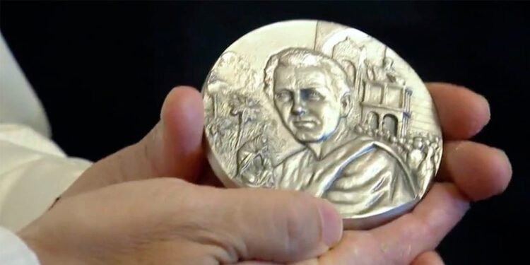 León XIV, orgulloso fraile: “Ser reconocido como agustino es un honor entrañable” 1 León XIV, orgulloso fraile: “Ser reconocido como agustino es un honor entrañable”