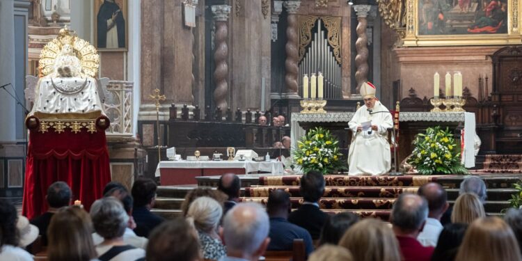 El Arzobispo de Valencia, monseñor Enrique Benavent preside la solemnidad de la Asunción Advocación a la que fue dedicada el templo en el siglo XIII