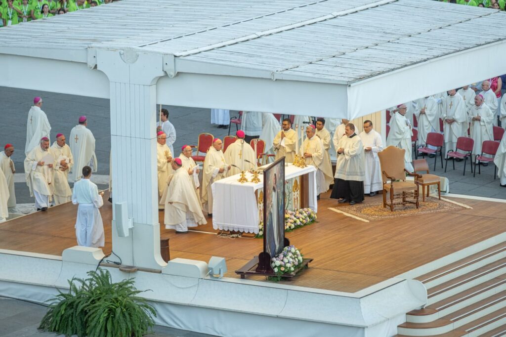 peregrinacion jubileo jovenes encuentro espanoles plaza san pedro arguello benavent vgutierrezVLC 41