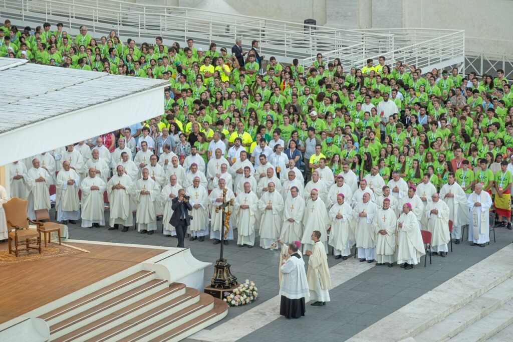 peregrinacion jubileo jovenes encuentro espanoles plaza san pedro arguello benavent vgutierrezVLC 43