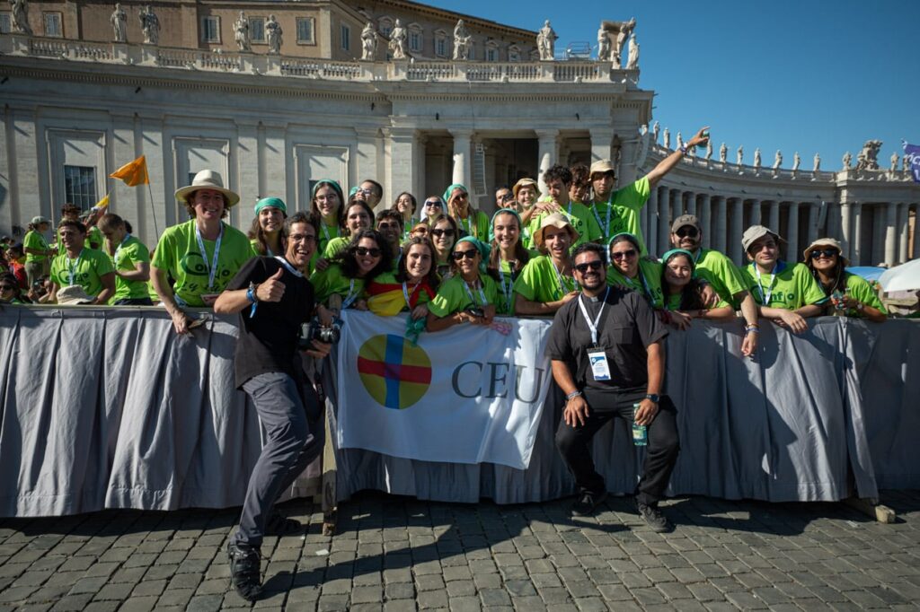 peregrinacion jubileo jovenes encuentro espanoles plaza san pedro arguello benavent vgutierrezVLC 7