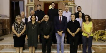 El Arzobispo de Valencia, firma el convenio de cesión de la Ermita Sta. Ana y Casa Abadia de Cullera al Ayuntamiento
