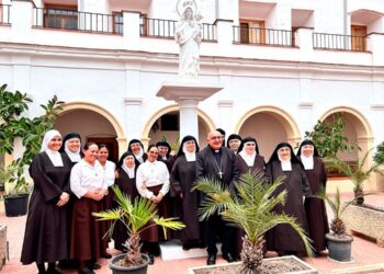 El Arzobispo clausura el 450 aniversario de la fundación de las Carmelitas de Ontinyent con una celebración en el Monasterio de La Purísima Sangre