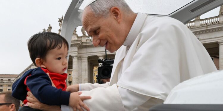 León XIV invita a rezar por los niños de todo el mundo afectados por las guerras