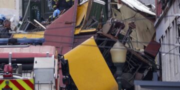 Tragedia en el funicular de Lisboa: 17 fallecidos y 23 heridos. El Papa manifiesta su cercania espiritual a los afectados