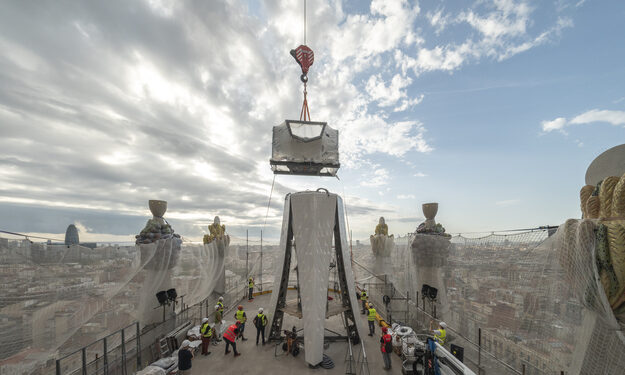 La Sagrada Familia a punto de tocar el cielo