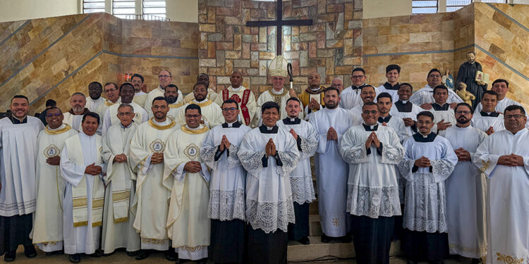 Ordenaciones y profesión solemne en Brasil